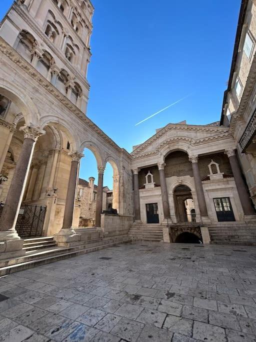 Largo Apartment In The Heart Of Diocletian Palace Split Exterior foto